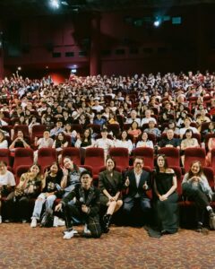 Rebecca Lim Instagram - So happy my family could turn up in full force to support my very first leading role in a movie! 🤍🥹🤍 Thank you Kelvin Tong 导演 for this amazing ride 🙏🏻 Pregnancy hormones definitely made me very emotional and teary eyed from all the love received from friends and fans alike at our Singapore gala premiere 🤍 #ConfinementTheMovie premieres in Singapore, Malaysia and Hong Kong TOMORROW 😊 It would mean so much to us if you give it a chance and watch it in the theatres. Sincerely hope you enjoy it 🤍