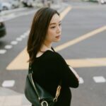 Rebecca Lim Instagram – A moment in time 🩶🤍🩶 @burberry #burberry