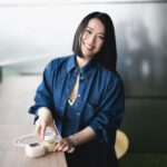 Rebecca Lim Instagram – Life is never the same but it is so beautiful 🤍
Glad to have Hegen by my side to make Mama duties a lot more sustainable, functional and dependable. Extra points for such clean aesthetics 🩷 This @hegen pump I bring on the go is so handy and reliable too! 🤍💪🏻
Sending love to all Mamas who are trying their best everyday 🤍

#Hegen #morethanjustabottle