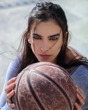 Reem Khoury Instagram - ‎مسلسل "لعبة بنات" 🔮  حصرياً على برايم فديو “GIRLS PLAY“ ON @primevideomena 
Created & Directed by @boudysfeir80 
Produced by @assadaproduction 
Dop @f___r___s_ 
Photo Credits 📷 @marina_sfeir_photography
