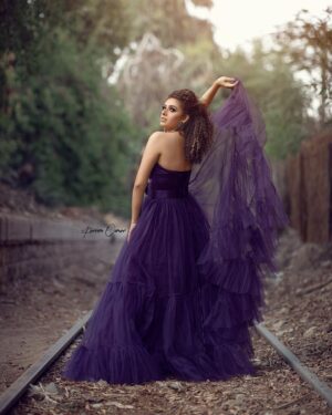 Reem Ahmed Instagram - فوتوشوت مختلف وجديد زي ماوعدتكم ولسه كمان في مفاجآت باكتر من لوك 
منتظرة رايكم ❤️

Photoshoot credit

Photography by amazing @kareem_osman 
Makeup artist @youmnaelshafeiy_makeupartist 
Photoshoot stylist & PR @merooabouzeid 
Production House @le_horus_agency_ 
Designer @mimosa.eg 
Hairstyle by @curledbym 
Jewelery by @idar_jewellery 
Agency @kiwizdgt 
Retouch by @md_.4production 
:
:
#photoshoots #acting #egyptianactress  #comingback #actinggoals #nostaligia #egyptianactress #مصر #لبنان #دبي #الخليج #الفن #الفن_العربي #ريم_أحمد #هدي_بنت_ونيس#art#artistsoninstagram #arabart #arabartists #إعلام#صحافة#تليفزيون #الإمارات #السعودية #ونيس #يوميات_ونيس #هدي_بنت_ونيس_كبرت#oldisgold