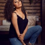 Reem Ahmed Instagram - 🌼 Positive mind. Positive vibes. Positive Life. Photoshoot credit Photography by amazing @kareem_osman Makeup artist @youmnaelshafeiy_makeupartist Art direction & stylist @merooabouzeid Production House @le_horus_agency_ Hairstyle by @curledbym Jewelery by @annelsabanjewelry Location @kiwizdgt Retouch by @md_.4production : : #photoshoots #acting #egyptianactress #comingback #actinggoals #nostaligia #egyptianactress #مصر #لبنان #دبي #الخليج #الفن #الفن_العربي #ريم_أحمد #هدي_بنت_ونيس#art#artistsoninstagram #arabart #arabartists #إعلام#صحافة#تليفزيون #الإمارات #السعودية #ونيس #يوميات_ونيس #هدي_بنت_ونيس_كبرت#oldisgold #ريم_أحمد