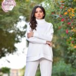 Reem Ahmed Instagram - Buttons suit available now in 4 colours black / white / Caffè/ grey @perleboutique Size : m/ l / xl For order dm 📩 . . With star ✨️ : @reem_ahmedofficial Makup artist : @aya_elsheriff Hairdresser : @yasmi.nelsherif Vediography : @fatma_mohamed_videographer Photography : @ahmed_halim_photography Owners : @tantawi.heba : @emanabdlbadiaa : @mennaasa3ed Studio : @lacaraeg . . #perleboutique #whitesuit #blacksuit #readytowear