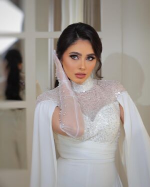 Reem Ahmed Instagram - 🤍White is pure and simple and matches with everything.  Christian Dior  #makeupartist 💄@nooraudii #fashiondesigner 👗 @salyomar #hairstylist 💇🏻‍♀️@mohamedib