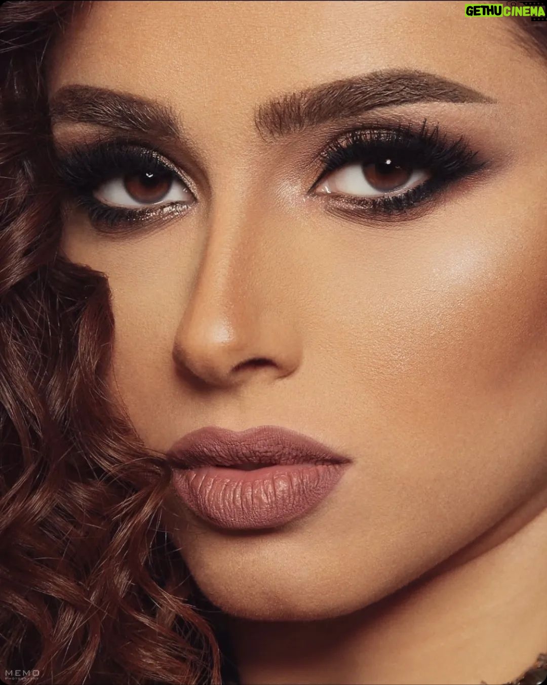 Reem Ahmed Instagram - one of my favorite looks ever ♥️ MUA @marwaabazaofficial Photographer @memo_photography Hairstylist @samehawadofficial #photo #love #photoshoot #hairstyles #makeup