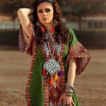 Reem Ahmed Instagram - كل سنة وأنتم طيبين وبخير وصحة وسعادة ❤️… عيد أضحى مبارك🥳😍❤️ @kalamelnasonline 🌟🌟arranged by: Mona roshdy ❤️❤️creative photography @yasserelmogy mua @rania_hema_joe_makeup_artist hairstyle @emy_hamdy_hair_stylis stylist @heba.tantawi2017