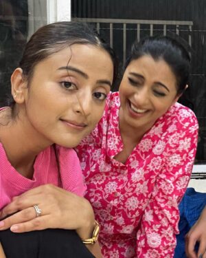 Reena Kapoor Instagram - A very happy birthday to someone who has been a part of my life ever since we’ve met. Love you @monikachauhann_ 😘