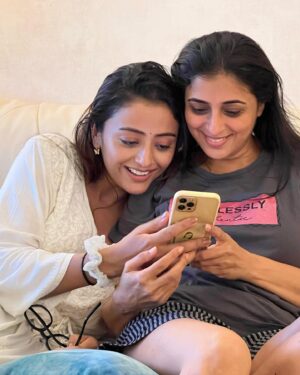 Reena Kapoor Instagram - A very happy birthday to someone who has been a part of my life ever since we’ve met. Love you @monikachauhann_ 😘