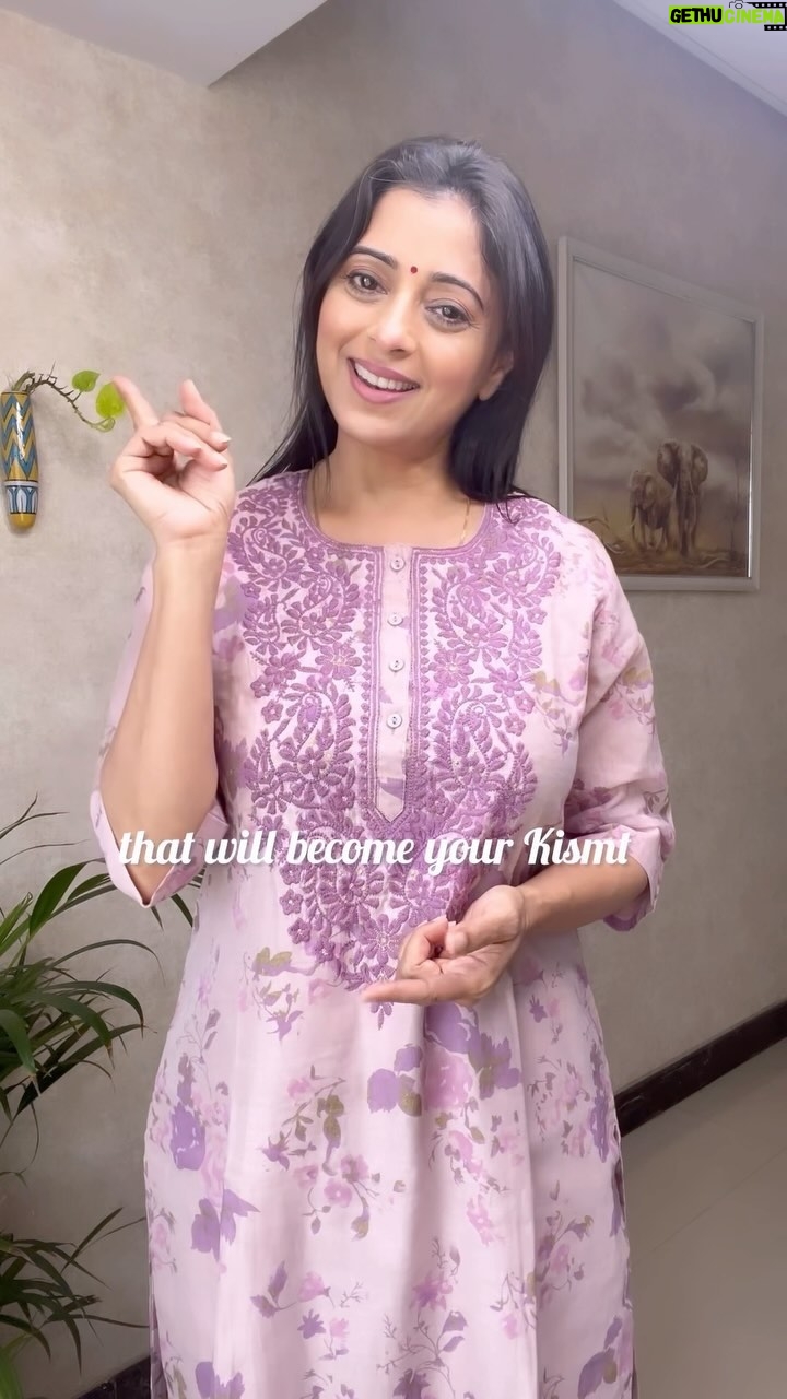 Reena Kapoor - 4.3K Likes - Happy Navratri to all 🙏