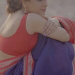 Reena Aggarwal Instagram – These lyrics 🥹🌸🍃

In love with this song rightnow @arijitsingh @ramsampathofficial @prashantpandeyofficial 
.
.
.
.
.
.
.
.
.
.
.
.
#laapataaladies #currentfavorite #sajni #reelsinstagram #saree #reelitfeelit #sareelove #explore
