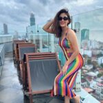 Reena Aggarwal Instagram – This RAINBOW is missing the Sri Lankan sky🌈🌧️

#ootd #throwback #casualstyle