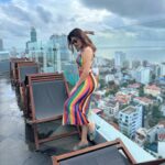 Reena Aggarwal Instagram – This RAINBOW is missing the Sri Lankan sky🌈🌧️

#ootd #throwback #casualstyle