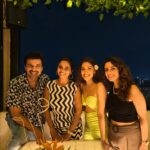 Reena Aggarwal Instagram – Lastnight At the launch of Fame Garden & Prive By Fame at @thebeatlehotel !! 
Thankyouuuuu @vahbz for having us and giving us a good time always!
And @priyaaraina @themohitpathak @nidhiuttam what a goofy night….You know what i mean 😜
Was happy to finally bump into you dost @sachinshroff1 🫶 and also it was pleasure meeting you sir 🙏@nasirrkhanofficial 
.
.
.
.
.
.
.
.
.
.
.
.
#aboutlastnight #friday #friends #food #music #glamsquad #fashion #artists  #ootd #ootdfashion #style #❤