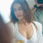 Reena Aggarwal Instagram - Perfect location,perfect weather,perfect chai🤌🏻 Oye hoye haaye haaye ….👀 #iykyk 😜 📸: @pixelpassionfotography . . . . . . . . . . . . . . . . . . . . . . . . . #mondaymood #photoshoot #portraitphotography #shootmode #shootlife #portrait #whiteshirt #casualstyle #ootd #ootdfashion #style #styleinspiration #fashion #minimal #setlife #portraits #photography #shoot #artwork #artphotography