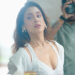 Reena Aggarwal Instagram - Perfect location,perfect weather,perfect chai🤌🏻 Oye hoye haaye haaye ….👀 #iykyk 😜 📸: @pixelpassionfotography . . . . . . . . . . . . . . . . . . . . . . . . . #mondaymood #photoshoot #portraitphotography #shootmode #shootlife #portrait #whiteshirt #casualstyle #ootd #ootdfashion #style #styleinspiration #fashion #minimal #setlife #portraits #photography #shoot #artwork #artphotography