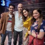 Reena Aggarwal Instagram – What a brilliant piece of work “Veer Savarkar”turned out to be 🫡 so happy that I met some amazing ppl lastnight. @rajeshkhera1 you nailed it as Mahatma Gandhi.. I think this is your best performance by far. I’m sure it must have been super challenging to get into the skin of a real character that too with such heavy duty transformations, you make us proud. @renukapillai_official count me as one of your fans now I mean the way you have transformed these boys into their characters.. it’s flawless. Kudos to the sweetest film writer I met lastnight @utkarshnaithani for your research and bringing this well deserved story to life. @randeephooda what can I say about him this man has outdone himself yet again. I’m still in awe of his performance. How can someone just leave audiences speechless with their work each and everytime!! And itna handsome lagna allowed hota hai kya☺️
Probably the most good looking and talented director we have now!! Y’all seem to be a great team together and I really wish each one of you all the abundance and love ❤️ 
Cheers to meaningful cinema! 👍

#savarkar #screening #lastnight