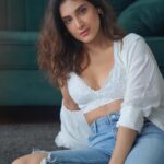 Reena Aggarwal Instagram - Wussup you emotionally unavailable people 🫵🏻how’s your week going 💬🤍 📸: @pixelpassionfotography . . . . . . . . . . . . . . . . . . . . . . . . . . . #portraitphotography #photoshoot #portrait #whiteshirt #denim #casualstyle #ootd #ootdfashion #style #styleinspiration #fashion #minimal #stylediaries #portraits #photography #shoot