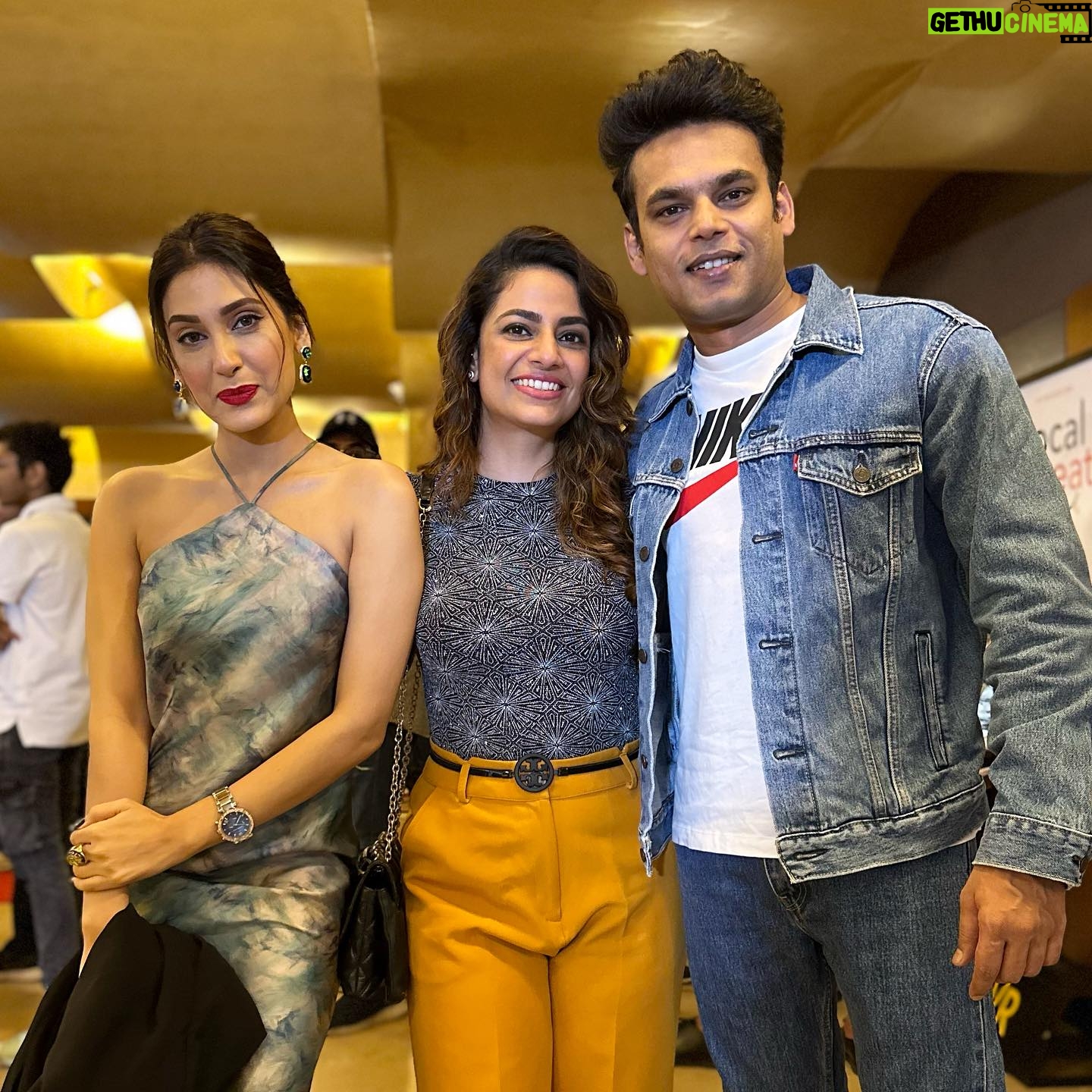 Reena Aggarwal Instagram - My lil world in the world of Alpha Beta Gamma 🤍🧿