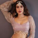 Reena Aggarwal Instagram – Serving looks 📸 Swipe to see my most favourite looks from @labeltanva #throwbackthursday .
.
.
.
.
.
.
.
.
.
.
.
.
.
.
.
.
.
.
.
#lehenga #saree #styleinspiration #ethnicwear #lehengalove #ethnicstyle #jewellery #fashionstyle #ootdfashion #ethnic #makeuptransformation #fashion