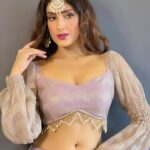 Reena Aggarwal Instagram – Serving looks 📸 Swipe to see my most favourite looks from @labeltanva #throwbackthursday .
.
.
.
.
.
.
.
.
.
.
.
.
.
.
.
.
.
.
.
#lehenga #saree #styleinspiration #ethnicwear #lehengalove #ethnicstyle #jewellery #fashionstyle #ootdfashion #ethnic #makeuptransformation #fashion