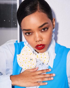Regan Aliyah Instagram - quick bathroom break

📸: @matt_kallish 
🧵: @cameoadele_ 
💄: @robertti 
big thanks to my amazing team that made this shoot possible & so dope @karli___rae @reallifeofjet1 @adriennemariya ✨