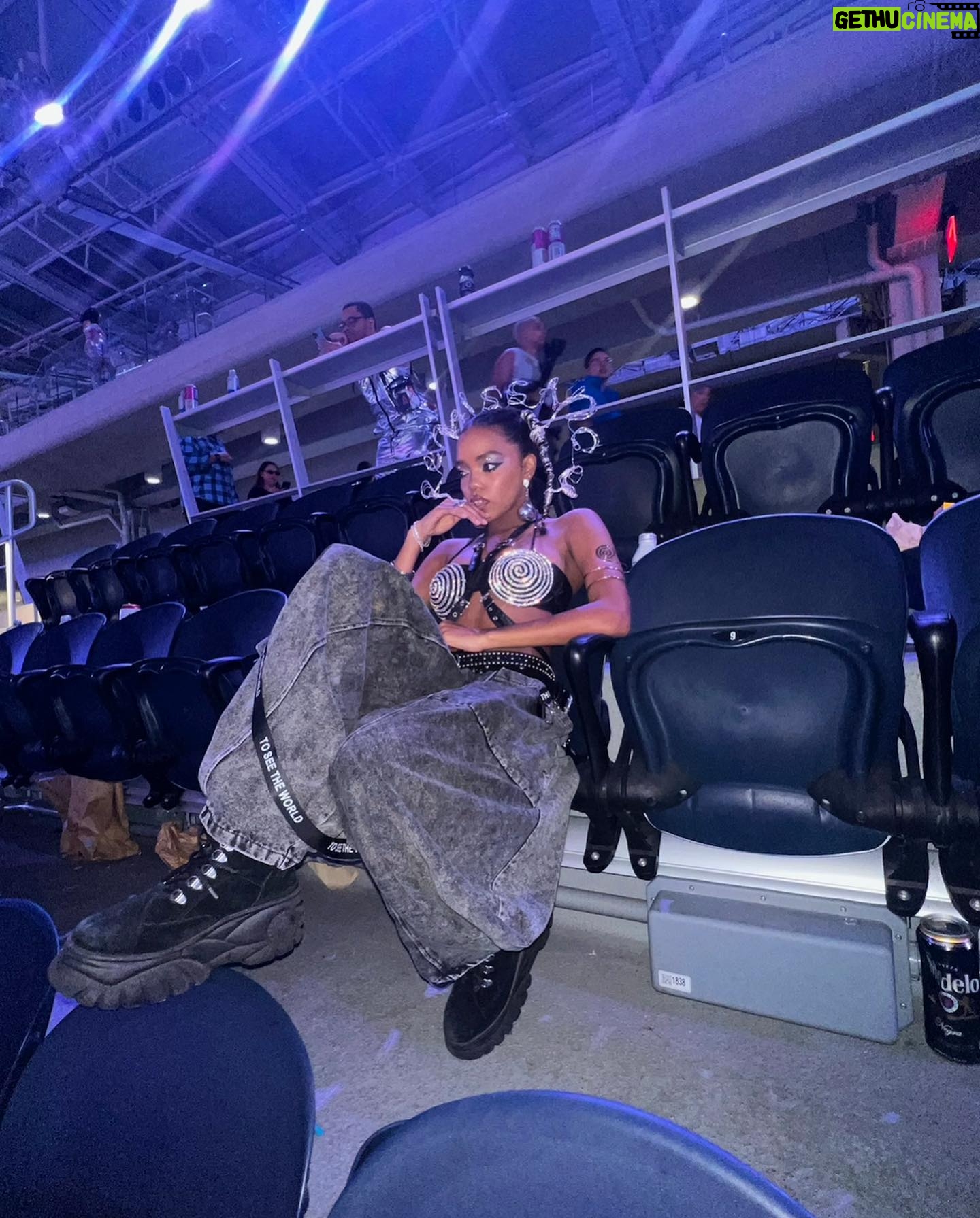 Regan Aliyah Instagram - RENAISSANCE. i love you @beyonce