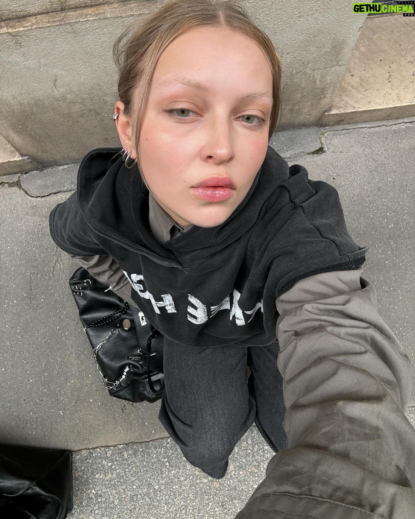 Regina Anikiy - 6.1K Likes - Selfie time šāāļøšāāļøšāāļø