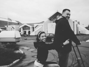 Regina Burd Instagram - 17 лет с ветерком !Всё лучшее впереди , мой Сереженька🤍