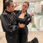 Regina Pavón Instagram – WOTY 2023 @glamourmexico 🦋
Gracias @itsfarahslim por este espacio amoroso para celebrarnos, compartir y expresarnos.
Fue un honor haber formado parte de esta edición.✨

Total look @verodiazmx 
Showroom: @steponfashion 
Makup & hair by me :)