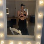 Regina Pavón Instagram - Avant premier LOS ARTISTAS: Primeros trazos. 🎨🧑‍🎨 🎭 #LosArtistasVIX @vixoriginals @vix