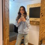 Regina Pavón Instagram – Semana de eclipse 🌑 🌞