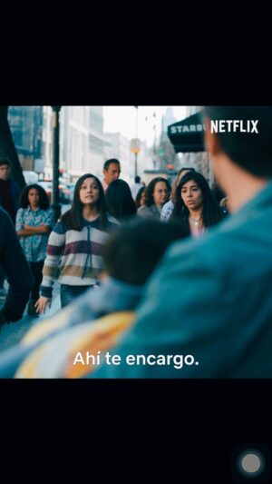 Regina Reynoso Instagram - La más feliz de ser parte de esta hermosisima peli -Donde compartí y aprendí de los grandes @mauochmann @esmepimentel #bebéMateo @juanmartinj @veronicalanger Dirigida por el buenn @salvitaespinosa , con la produccionzasa de @traziendefilms y escrita por los genios @tiare_scanda @lzimbron 

@netflixlat 

Gracias equipo @talentboutiquemx