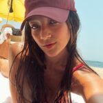 Regina Reynoso Instagram - Un domingo de descanso en Mismalosha 🌴🌸🌞