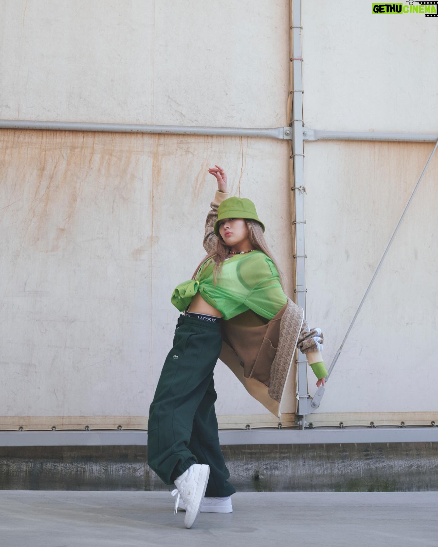 ReiNa Instagram - Come Back with @lacoste !! 🐊💚✨ インタビューも是非ご覧ください✨📕 link in my bio↑ @girlhouyhnhnm https://girl.houyhnhnm.jp/fashion/the-queen-is-back-with-lacoste Photo & Video 📸📹: @kitamurakeisuke Styling👗: @taichisumura Hair&Make up 💄: @miyamoto_yuri_ Edit & Film Direction🎨: @umiyama_works Text📝: @matsushitareiko #lacoste