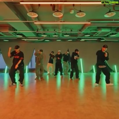 ReiNa - 21.8K Likes - Omg...🔥
The Japanese boys group @befirst__official Killed it💥🤯🇯🇵
I'm so greatful to choreograph to such an amazing artists.
Go smash it @befirst__official ✊🏼✨🌏
【Dance Practice】🔥
ちょっとえぐすぎるので是非フルでYoutubeで見てください‼️🙏🤣
Choreographed by SOTA × ReiNa🤝🔥
#bf_masterplan
#BEFIRST
#Masterplan
#MadeInJapan
#ReiNachoreography