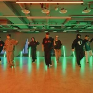ReiNa Instagram - Omg...🔥
The Japanese boys group @befirst__official Killed it💥🤯🇯🇵
I'm so greatful  to choreograph to such an amazing artists.
Go smash it @befirst__official ✊🏼✨🌏

【Dance Practice】🔥
ちょっとえぐすぎるので是非フルでYoutubeで見てください‼️🙏🤣

Choreographed by SOTA × ReiNa🤝🔥

#bf_masterplan 
#BEFIRST
#Masterplan
#MadeInJapan
#ReiNachoreography