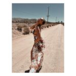Reign Edwards Instagram - Summers otw 😊☀️💛
