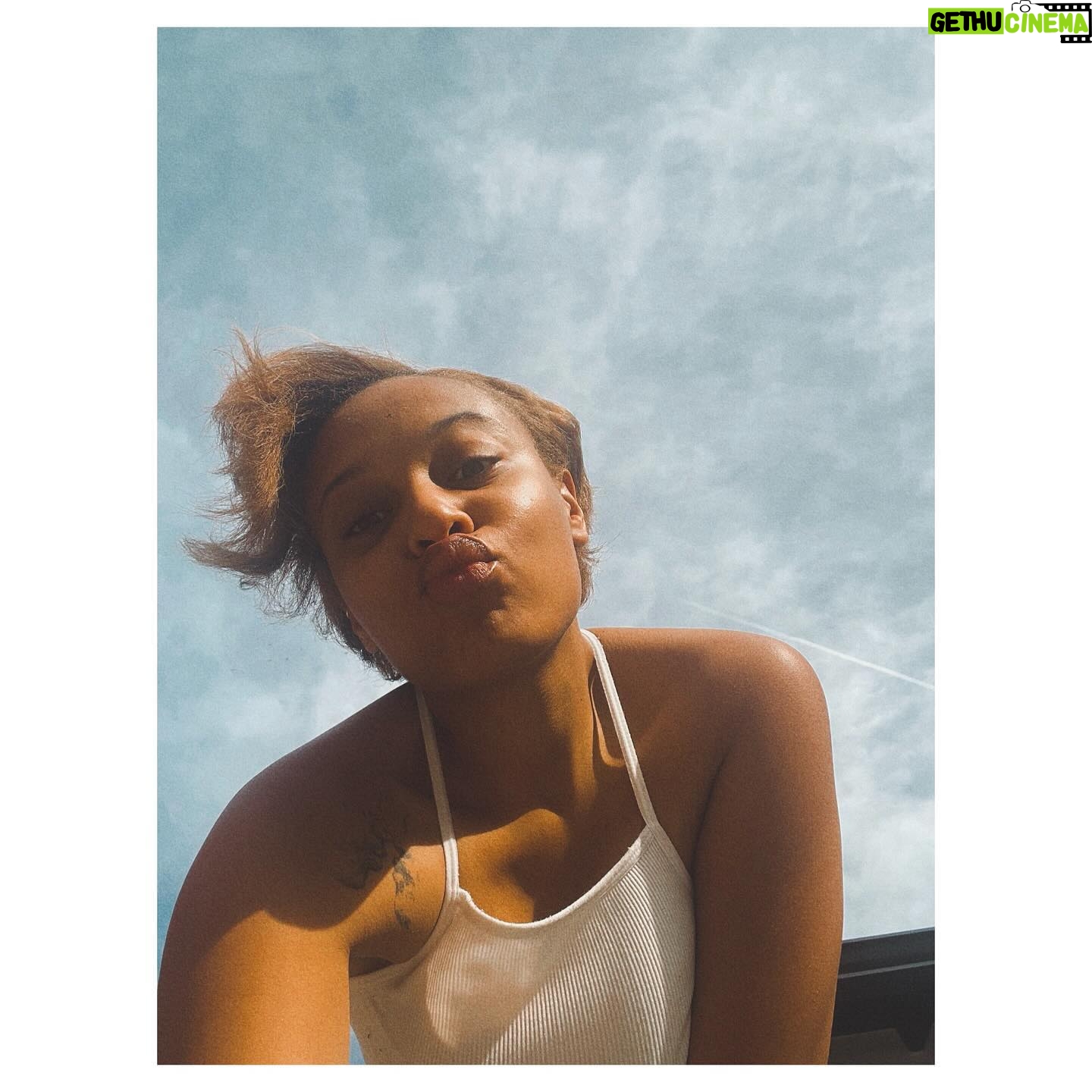 Reign Edwards Instagram - My hair keeps getting shorter and shorter dawg. BUT I LOVE IT😍.