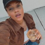 Reign Edwards Instagram - Just a girl and her coffee🤎