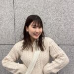 Reika Oozeki Instagram - . SHEINでコーデ🫠🫠 最近この絵文字にも↑ハマってる 友達とのやり取りではほぼ 絵文字使わないんだけどね‼️ 1枚目 👚: 26887716 👜: 10960415 👂🏻: 9392177 3枚目 👚: 24015411 👖: 15718140 👜: 10960415 クーポンコード：reika01 #SHEIN#SHEINforAll#ootd #SHEINpartner#ad @shein_japan @sheinofficial