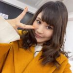 Reika Oozeki Instagram - . ギャルいウチ💖✌🏻💫 この前の#仏像触りたい の撮影にて。 ちょい昔の平成ギャル風のヘアメイクでして、 なんか私これ似合ってね？？ 盛れたっぽい〜😉