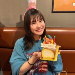 Reika Oozeki Instagram - . 大関れいかこの世に爆誕して27年‼️ 昨日の1/16で27歳になりました‼️ びっくりなんだけど‼️‼️ 時の流れは早いねぇ。 この仕事を始めて10年経ってるのも早い‼️ 沢山の友達と家族にもお祝いしてもらって、 プレゼントやらケーキも沢山もらって、 幸幸幸な、幸フェス🌱 当日は友達がブルーノマーズのチケットを 勝ち取ってくれてみんなで観に行ったの。 最高だったなぁ、歌うますぎ😅‼️ 終わった後は我らの地元、小岩へ行き ケーキ出してもらっていつもお世話に なってる小岩のオッパ達にも 沢山おめでとうをしていただきやした‼️ わざわざ私のために時間を作って お祝いしてくれる友達に感謝感激。 みんなからの沢山のお祝いDMも 本当にありがとう、全部見てるの🥰 27歳の大関もよろぴくだよみんな‼️‼️ 俺らしく必死に生きる姿をこれからも 見ててくれたら嬉しいです‼️💖🫶🏻 そしてお母さん、俺を産んでくれて ありがとう‼️生きてて良かったぜ‼️ #誕生日