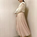 Reimi Tsutsumi Instagram - 🐴 2020年ラストのみんなのKEIBA 、ご覧いただいた皆さんありがとうございました✨ 有馬記念ということで、衣装も華やかなものを…♡ このトップスのデザイン、とてもお気に入りでした！ . #リボンに巻かれてみました #みんなのKEIBA #来年は1月10日からです #後ほどリールにも衣装の動画アップします👗