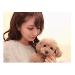 Reimi Tsutsumi Instagram - 🐶 先日のあんじゅさん。 ベッドで一緒にごろごろタイム。 それはもう、文字通りごろごろと過ごしました。 . #お仕事の疲れを癒してくれます #この時りんさんはリビングで爆睡中 #私の元気の源は #もぐもぐタイムではなく #ごろごろタイム