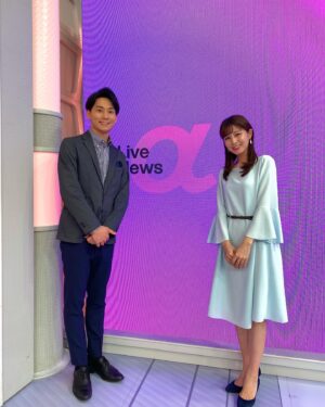 Reimi Tsutsumi Instagram - ✉️
立て続けのご挨拶となりますが…
昨日3月27日よりLive News αを担当しております。
私は月曜日〜木曜日の23時40分〜、金曜日は海老原優香アナが担当致します。
.
今までは皆さんと1日の始まりを共に過ごさせて頂きましたが、これからは1日の終わりを皆さんとご一緒させて頂ければ嬉しいです。
ひとつひとつしっかりと、丁寧に向き合っていきたいと思っておりますので、宜しくお願い致します！
.
というわけで、初回の昨日は月火のパートナーである後輩の今湊アナが沢山サポートしてくれました🙇‍♀️
放送前も本番中も放送終了後も、横で笑わせてくれたり、大丈夫だと目を見て頷いてくれたり…
頼もしい後輩です💪
今日の放送も一緒に頑張ります！
.
#Livenewsα
#ドドドドっと毎日が忙しなく過ぎていき
#気が付いたら初日を迎えておりました
#どうぞ新しくなったαも宜しくお願い致します！