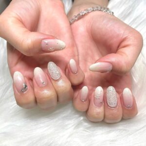 Reina Fujie Instagram - ♥
new nail💅🥺
大人かわいいデザインでお気に入り💞

きょん、今回もありがとう！

@kyonsta_07

#NAIL #ネイルデザイン