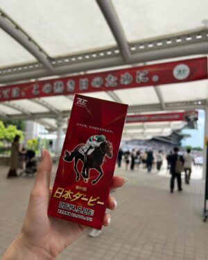 Reina Fujie Instagram - ♥
日本ダービー🏇

#日本ダービー #競馬
#ダノンデサイル