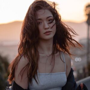 Actress Reina Hardesty HD Instagram Photos and Wallpapers May 2021