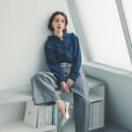 Reina Asami Instagram - 「YECCA VECCA PLAYFUL DENIME」 @yeccavecca トレンドを織り交ぜたデニムパンツから デザイン性のあるシャツやワンピースなど 素敵なデニムアイテムを着用しています🤲 是非ご覧ください💜 #yeccavecca #イェッカヴェッカ PR