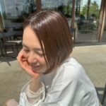 Reina Asami Instagram - 毎日バタバタで肌のケアももちろん髪の毛へのケアまでなかなか手が回らない、、、。 いつもパパっと結んだりで誤魔化す日々😅 最近は気持ちいいお天気になってきたから外で思いっきり遊びたいけど、紫外線が強まる時期。 髪の毛ダメージも目立つように。 パサつき、ツヤがなくなったのが気になるこの頃。 最近出会った紫外線のダメージケア 黒TSUBAKI。 黒TSUBAKIで洗うと、 しっとりつるつるな手触りになって髪の毛が一段と扱いやすくなった気がする。 指通りも良くてびっくり TSUBAKIの「あなたの髪のホンネを聞こう」というコンテンツやってみたんだけど、 私の髪は「もしかしてヤバいかも。。タイプ」だった😂ですよね。。 髪のホンネ聞けたし、 これからもちゃんと髪をケアします🤲 @tsubaki_jp #PR #TSUBAKI #黒TSUBAKI #ダメージケア #紫外線ケア #艶髪 #ヘアケア